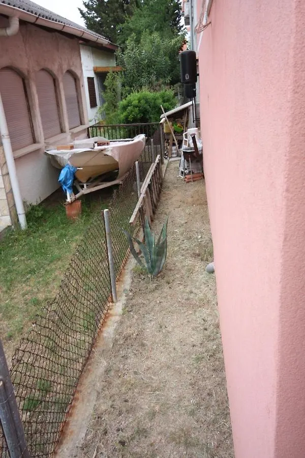Apartment Nin 6149B