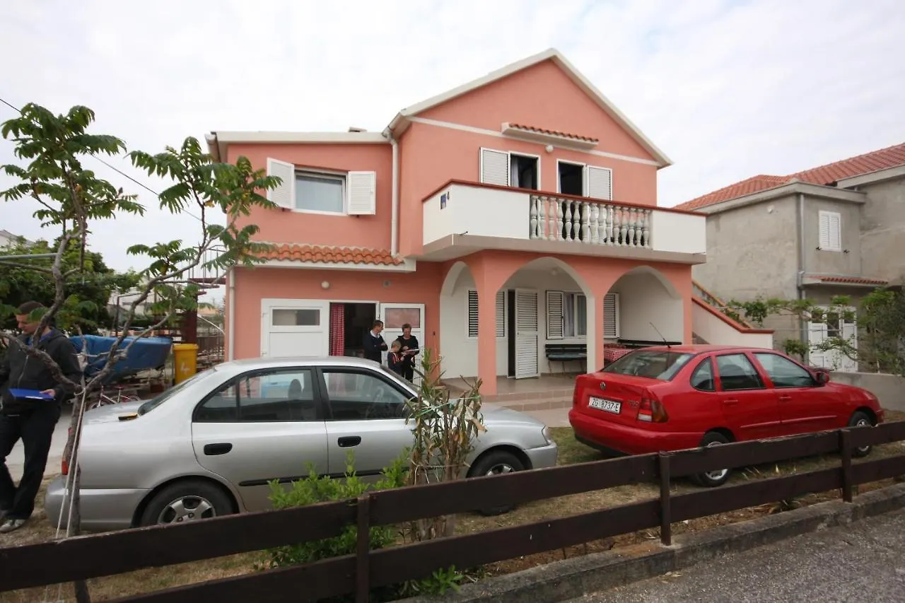 Apartment Nin 6149B