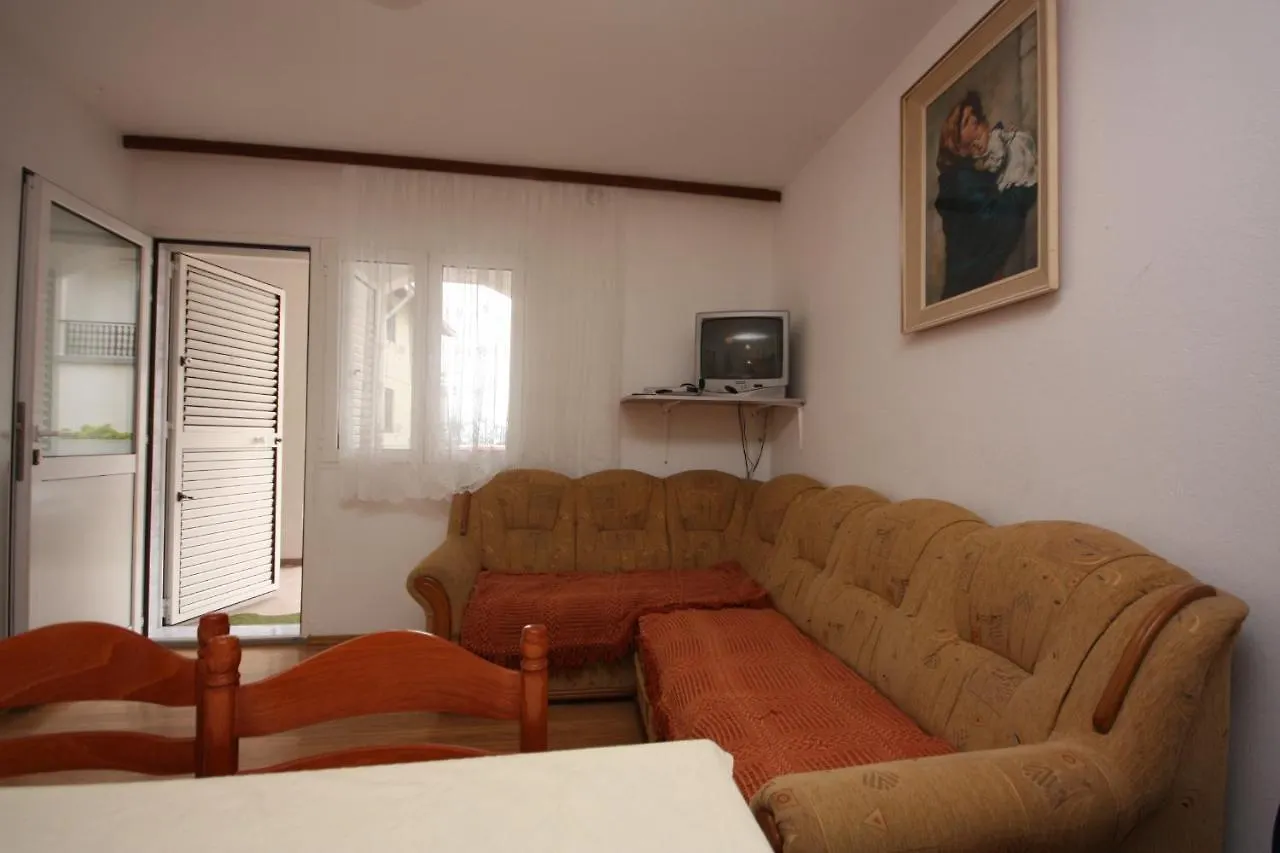 Apartment Nin 6149B